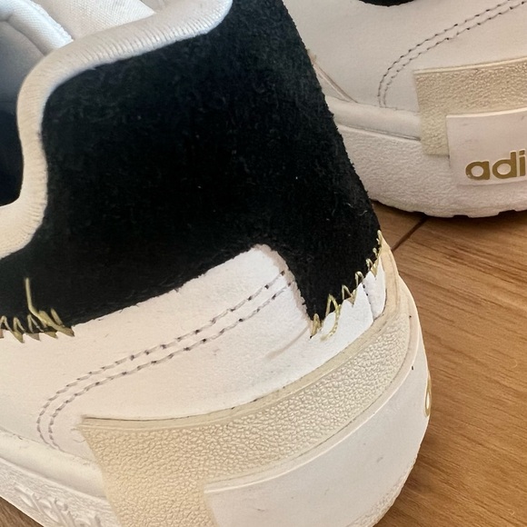 Women’s Adidas Shoes - Picture 5 of 8